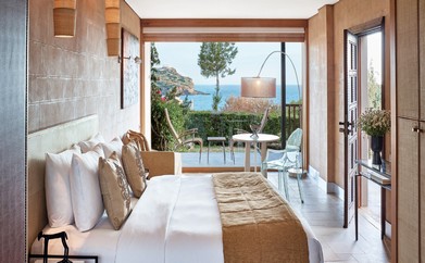 https://ohmydream.club/storage/media/uploads/Attica/Cape_Sounio_Grecotel_Boutique_Resort/Deluxe_Bungalow_with_Private_pool/prev/64baa7f760400.jpg