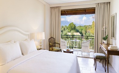 https://ohmydream.club/storage/media/uploads/Corfu/Eva_Palace_Grecotel_Luxury_Beach_Resort/BUNGALOW_GARDEN_VIEW/PREV/64999f073d10c.jpg