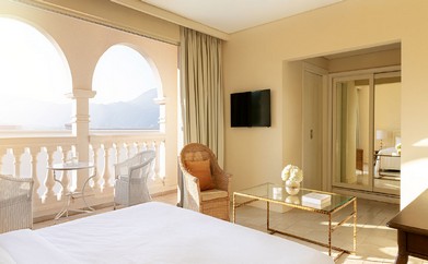 https://ohmydream.club/storage/media/uploads/Corfu/Eva_Palace_Grecotel_Luxury_Beach_Resort/DOUBLE_GUESTROOM_LANDSCAPE_VIEW/prev/64998a9582b24.jpg