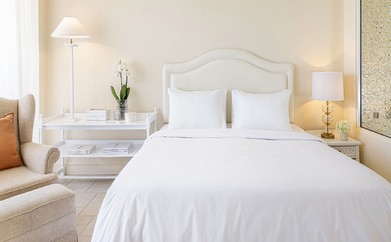 https://ohmydream.club/storage/media/uploads/Corfu/Eva_Palace_Grecotel_Luxury_Beach_Resort/SUPERIOR_PANORAMIC_GUESTROOM_SEA_VIEW/PREV/6499813cbe3e8.jpg