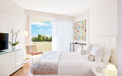 https://ohmydream.club/storage/media/uploads/Domes_Noruz_Kassandra/rooms/Ivory_Retreat/prev/6419fe672b658.jpg