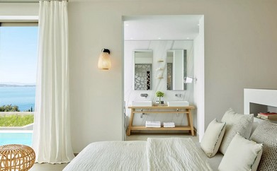 https://ohmydream.club/storage/media/uploads/Halkidiki/Eagles_Villas/Junior_Pool_Villa_with_Private_Garden/prev/64a41dfa65448.jpg