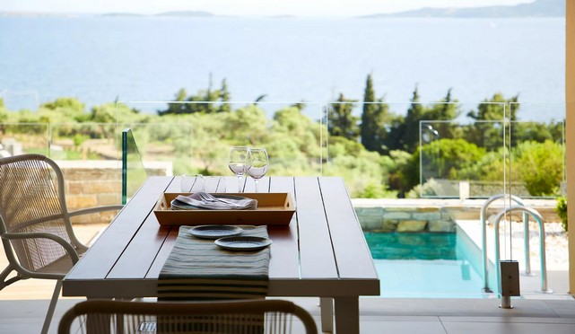 https://ohmydream.club/storage/media/uploads/Halkidiki/Eagles_Villas/Residential_Two_Bedroom_Pool_Villa/64a423e6d32ae.jpg