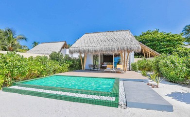 https://ohmydream.club/storage/media/uploads/Maldives/Emerald_Maldives_Resort_Spa/Marina_Beach_Villas_with_Pool/prev/64e338b17601b.jpg