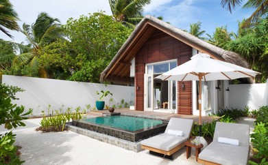 https://ohmydream.club/storage/media/uploads/Maldives/Fairmont_Maldives_Sirru_Fen_Fushi/Beach_Sunset_Villa_with_Private_Pool/prev/659999427e7d4.jpg