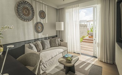https://ohmydream.club/storage/media/uploads/Maldives/Four_Seasons_Landaa_Giravaru/Family_Oceanfront_Bungalow_with_Pool/prev/6599d8ccef49f.jpg