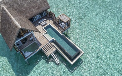 https://ohmydream.club/storage/media/uploads/Maldives/Four_Seasons_Landaa_Giravaru/Sunrise_Family_Water_Villa_with_Pool/prev/6599d92a323ab.jpg