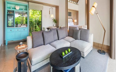https://ohmydream.club/storage/media/uploads/Maldives/Waldorf_Astoria_Maldives_Ithaafushi/Two_Queen_Bedded_Grand_Reef_Villa_with_Pool/prev/659d5964a27c0.jpg