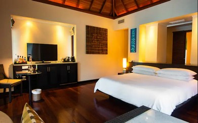 https://ohmydream.club/storage/media/uploads/Seychelles/Hilton_Seychelles_Labriz_Resort_Spa/King_Beachfront_Villa_with_Plunge_Pool/prev/657896972454d.jpg