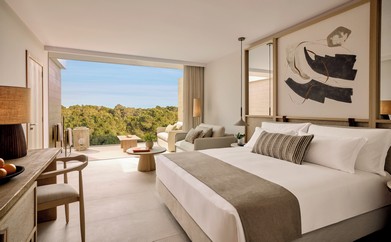 https://ohmydream.club/storage/media/uploads/Spain/Ikos_Porto_Petro/Family_Room_Garden_View/prev/64c900a4698f6.jpg